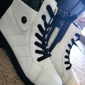 Sz 11 White on Black Combat Boots
